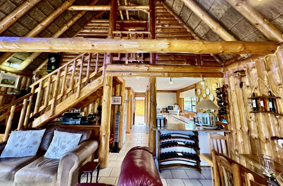 2 Bedroom Property for Sale in The Island Western Cape